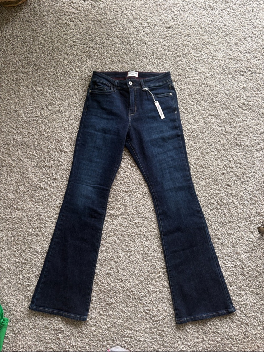NWT Fran Denim 31” long flared jeans
